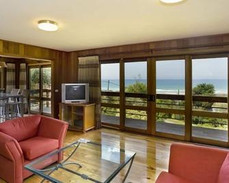 2 Degrees of Separation - Wye River - Wohnzimmer