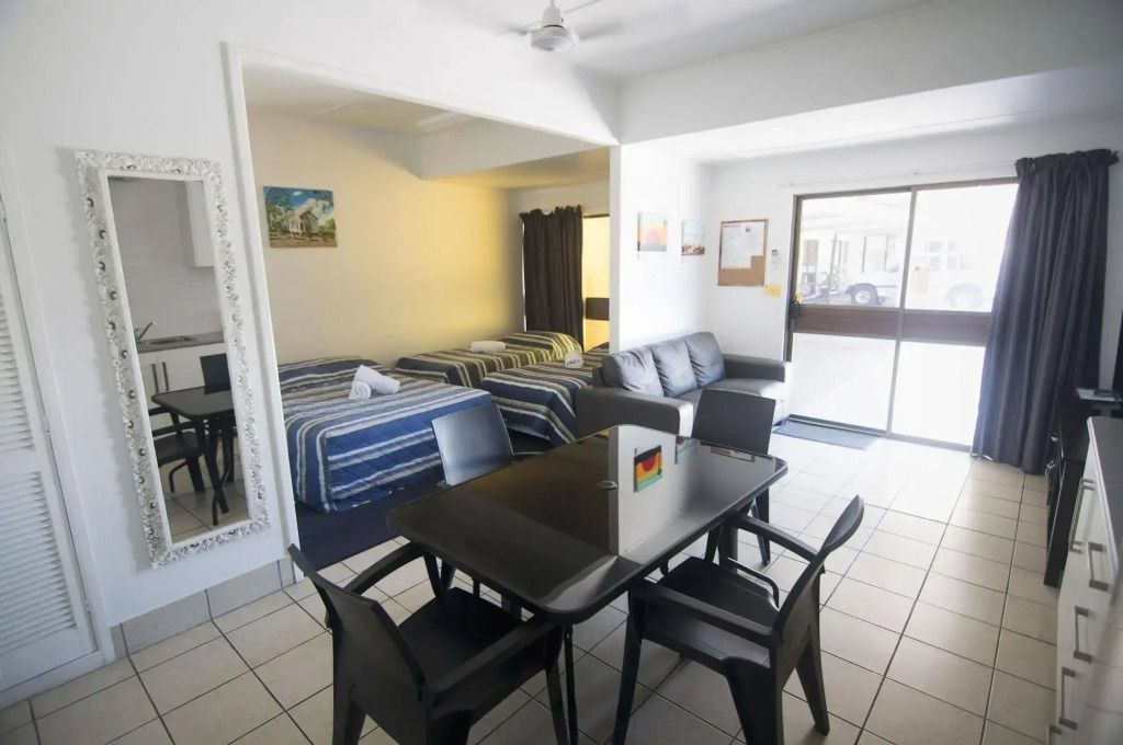 كوول بالمز موتل