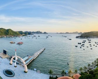Sea Pearl Hotel - Cat Ba - Vista del exterior