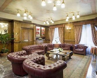 Hotel Adler Cavalieri - פירנצה - טרקלין