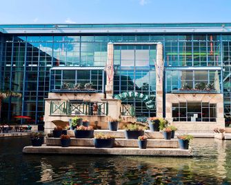 Holiday Inn Express & Suites San Antonio Rivercenter Area By IHG - סן אנטוניו - בניין