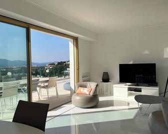 Luxury penthouse breathtaking sea view 200m2 terrace in the Cannes center - Cannes