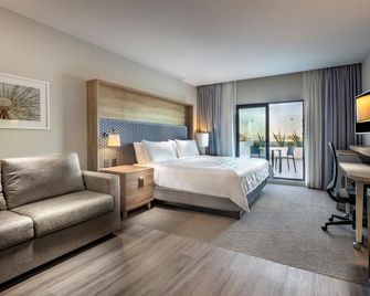 Holiday Inn & Suites Aguascalientes By IHG - Aguascalientes - Bedroom
