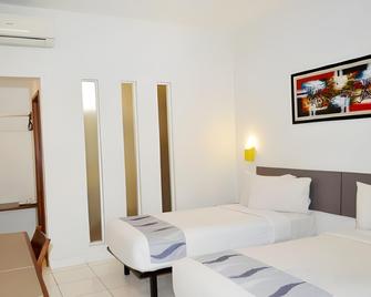 Hotel Koening - Cirebon - Bedroom