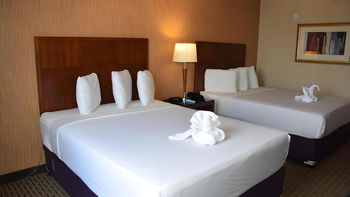 E Hotel Banquet & Conference Center