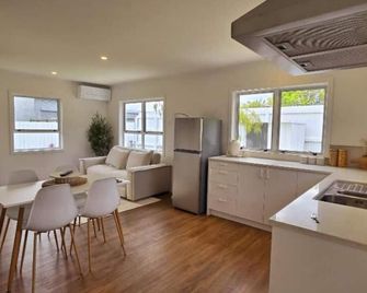 Pasture Views Cottage - Riwaka - Kitchen