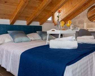 Luxury Rooms Rustic Chic - Split - Bedroom