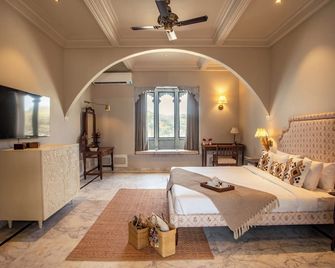 Daulatgarh Resort - Udaipur - Bedroom