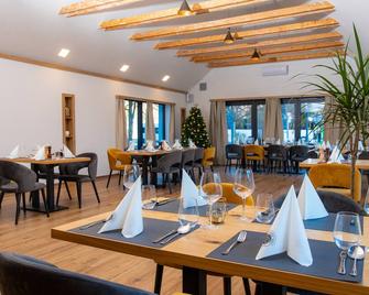 Kozjanski dvor - Dobležiče - Restaurace