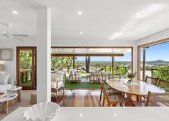 TreasureView Beach House entire property - Coolum Beach - Restaurant