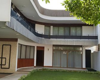 Bansri Villa - Mount Lavinia - Dehiwala-Mount Lavinia - Budova