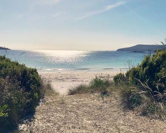 On The Dunes White Beach (Beach Front House) - Port Arthur - Beach