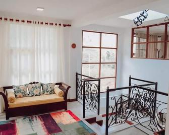 Affinity Villa Dikoya - Hatton - Living room