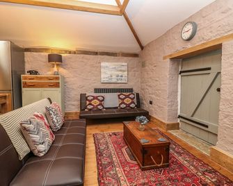 The Carriage House - Matlock - Living room