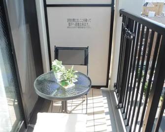Locanda Shin-Osaka - Osaka - Balcony