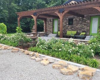 A Whimsical Stone Cottage - Richmond