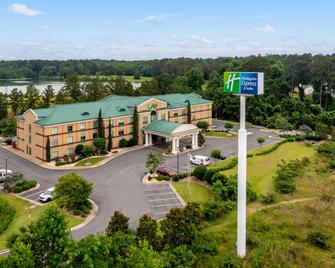 Holiday Inn Express Hotel & Suites Macon-West, An IHG Hotel - Macon - Building