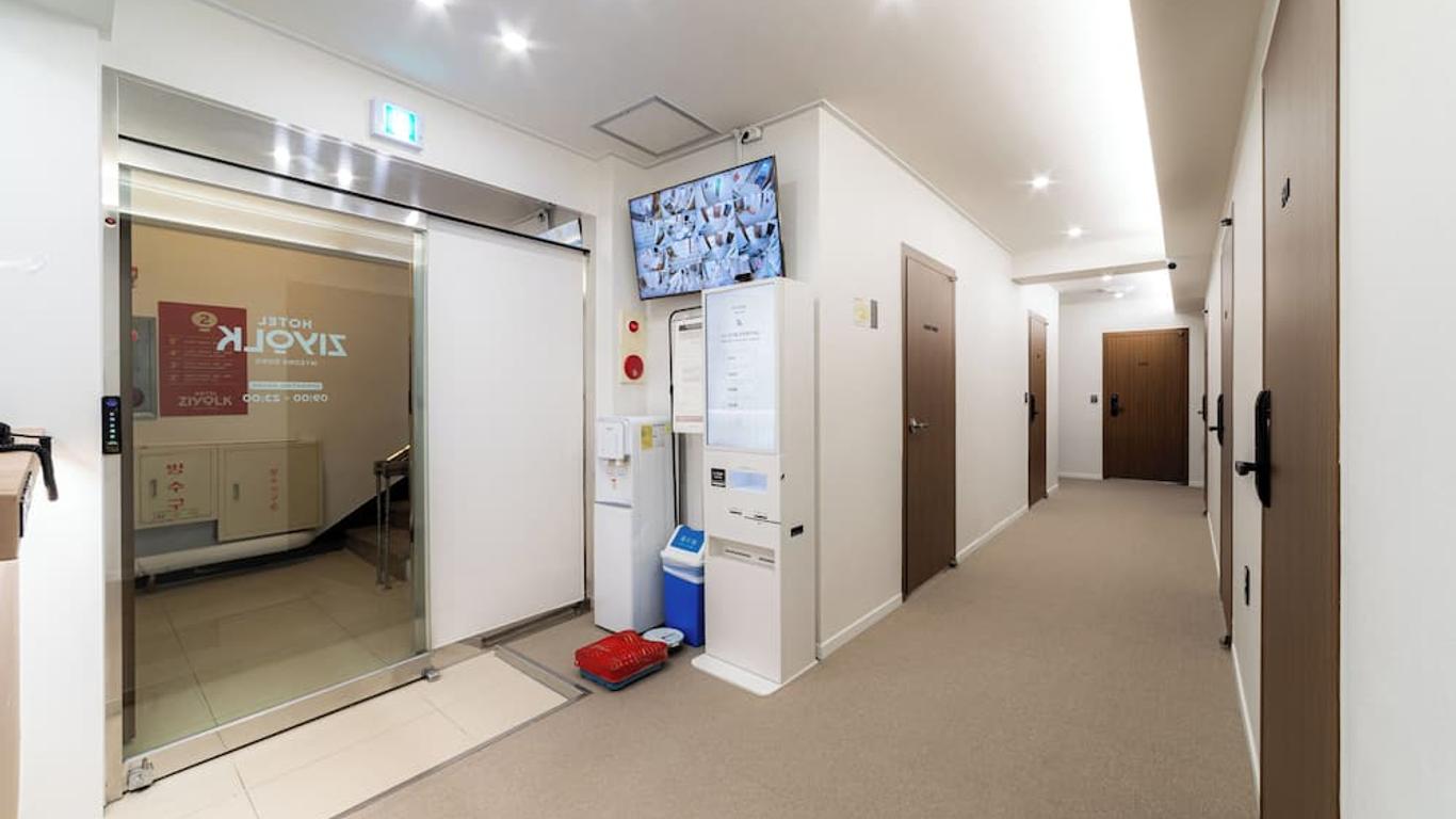 K-Pop Residence Myeongdong 1