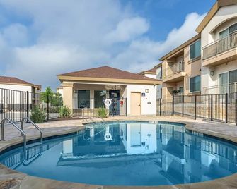 Peaceful 1bhk Escape In Cedar Park, Austin - Cedar Park - Pool