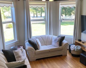 Country Classic - Saanichton - Wohnzimmer