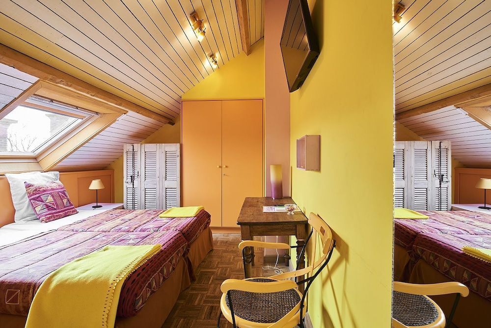 Full House Hotel - קורטרייק - חדר שינה