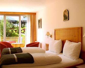 Hotel Stolz - Matrei am Brenner - Bedroom