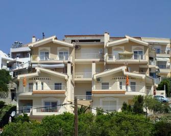 Bellevue Homes - Kavála - Building