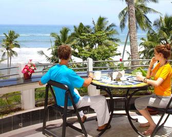 Gokulam Grand Turtle On The Beach - Thiruvananthapuram - Balkon