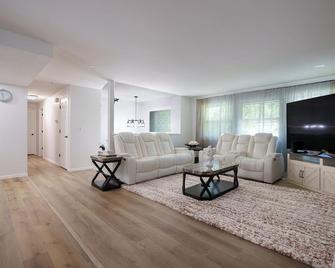 Utopia Luxury Stay - Everett - Everett - Sufragerie