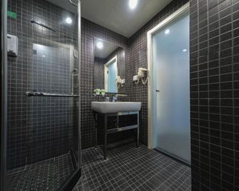 Home Inn Shenyang North Railway Station North Exit Qishan Road Metro Station - Shenyang - Schlafzimmer