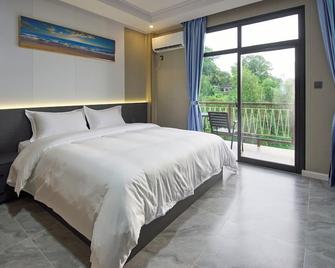 Belau Almond Hotel - Koror