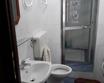 Hotel Houston Livorno - Struttura Esclusivamente Turistica - Not for Business or Workers - Livorno