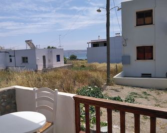 Anerousses - Adamantas - Balcón