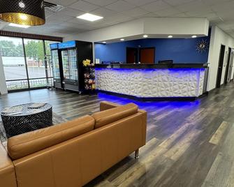 SureStay by Best Western Greenville - Greenville - Salónek