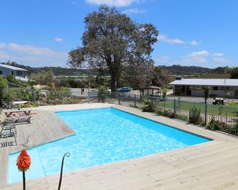 Russell-Orongo Bay Holiday Park - Russell - Pileta