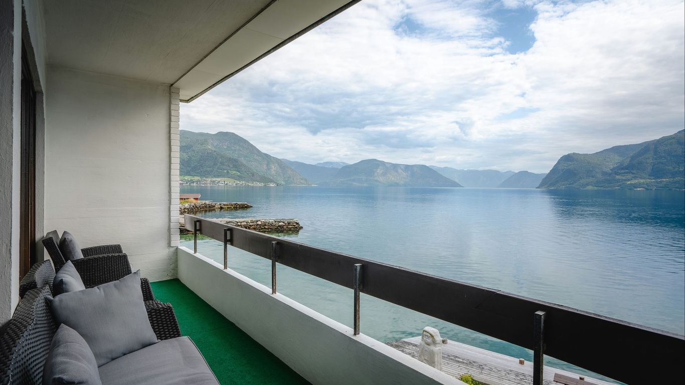 Leikanger Fjordhotel