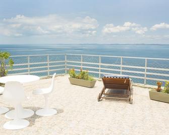 هيدي أندرادجي باها - سلفادور - شرفة