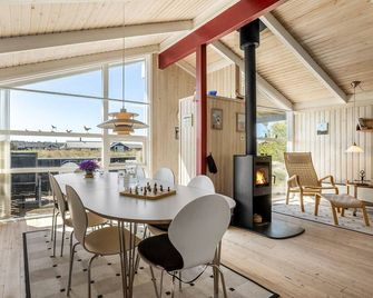Amazing home in Hirtshals with sauna - Hirtshals - Essbereich