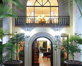 Anchors Rest Guest House - Umhlanga - Rakennus