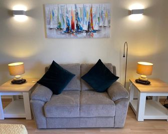 Luz Beach Apartments - Lagos - Living room