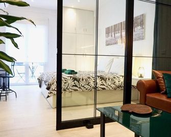 Industrial Style Studio in Athens - Athens - Lobby