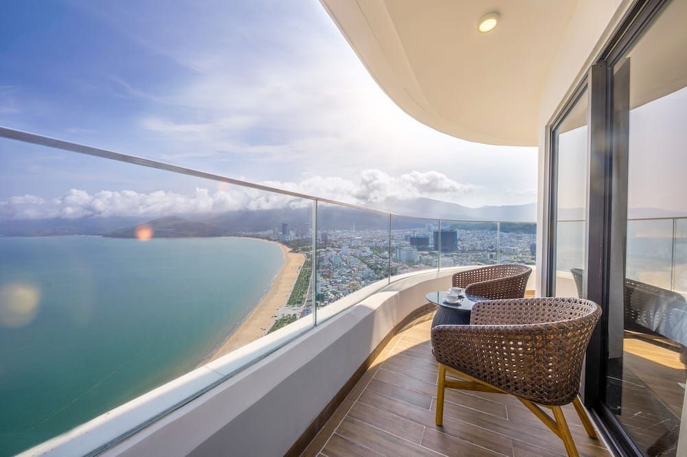 Grand Hyams Hotel Quy Nhon Beach - Qui Nhon - Balcón