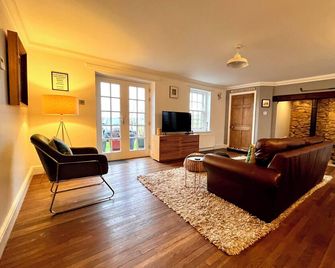 Trossachs Barn & Cabin - boutique B&B - Port of Menteith - Soggiorno