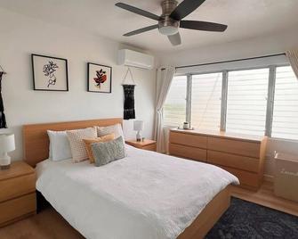 El Rincóncito - Steps to the beach! - Rincon - Schlafzimmer