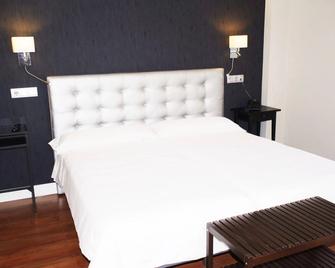 Hotel Boutique Rosal Oviedo - Oviedo - Bedroom