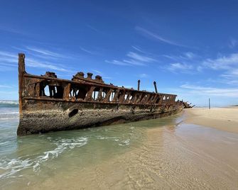 2 bedroom unit that sleeps 4 people - 프레이저섬 - 해변