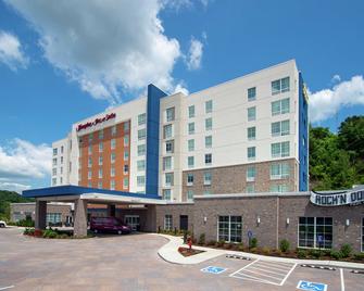Hampton Inn & Suites by Hilton Nashville North Skyline - Nashville - Building
