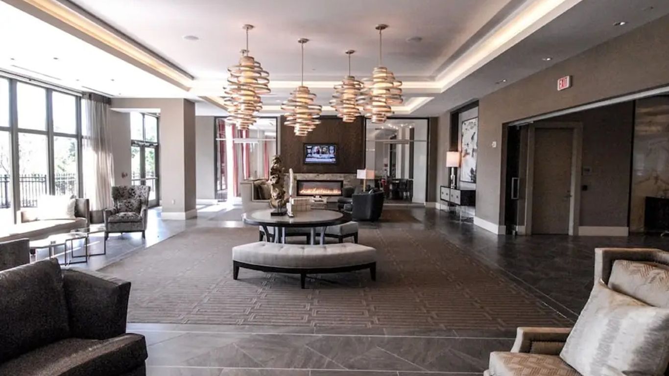 Global Luxury Suites At Reston Town Center