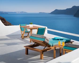 Maregio Suites - אויה - מרפסת