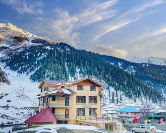 Hotel Czara Resort Sonmarg - Sonāmarg
